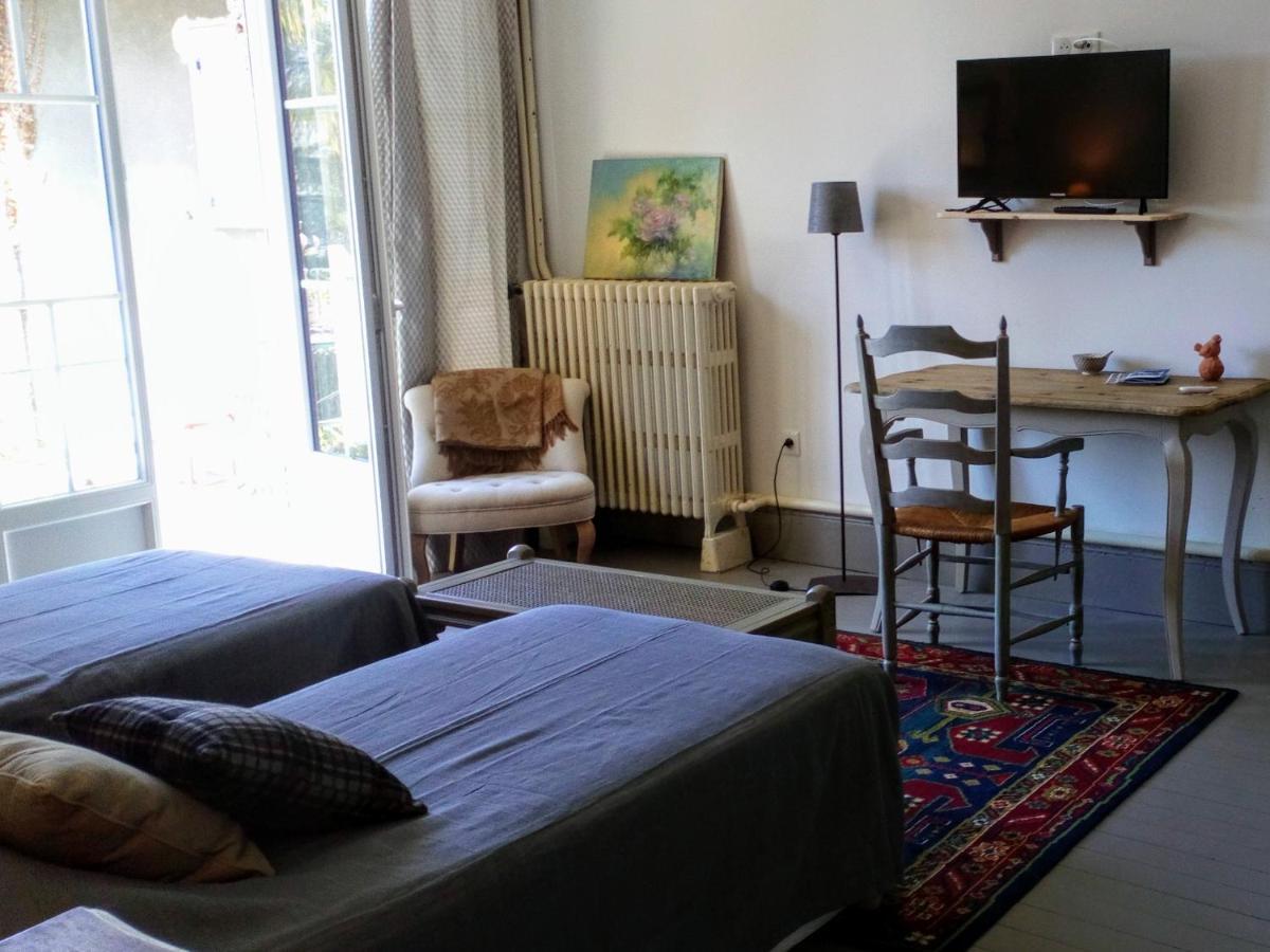 La Maison Jaffran, Suite En Ville Privas Rum bild
